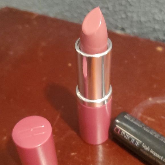 Clinique bundle - Picture 2 of 3